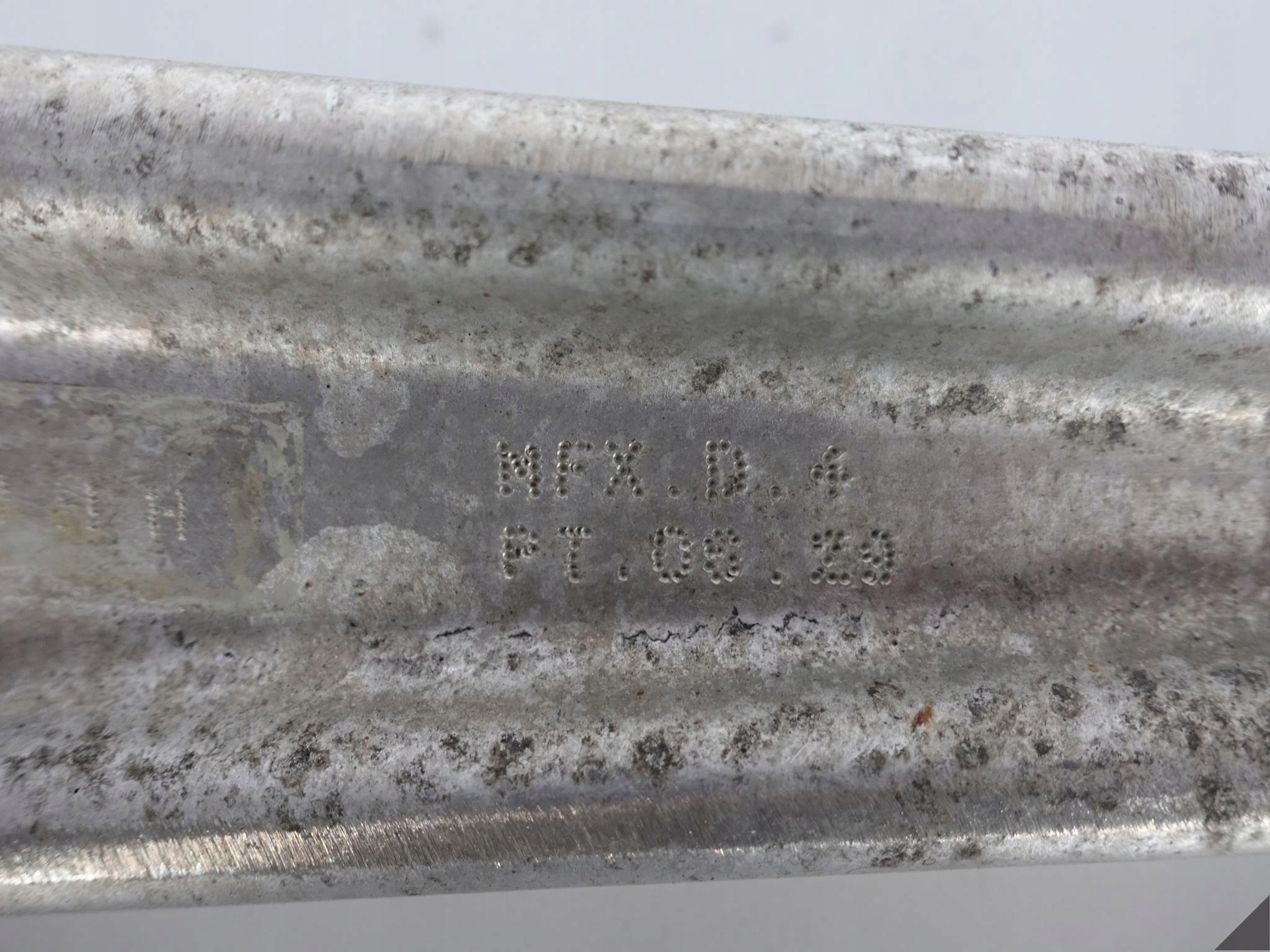 TESLA MODEL S / X WAHACZ DOLNY PRZÓD LEWY=PRAWY TESLA MODEL S / X WAHACZ DOLNY PRZÓD LEWY=PRAWY - obrazek 3