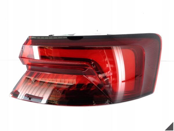 AUDI A5 S5 8W6 8W8 F5 B9 SPORTBACK 16-19 MATRIX LED LAMPA W BŁOTNIK PRAWA