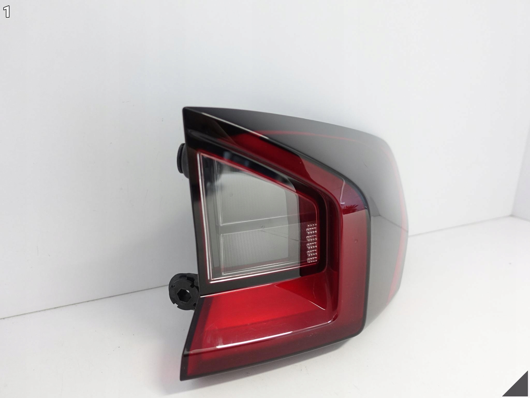 BMW X1 U11 22- LAMPA LED W BŁOTNIK PRAWA TYŁ EUROPA HIGH 9465352 BMW X1 U11 22- LAMPA LED W BŁOTNIK PRAWA TYŁ EUROPA HIGH 9465352 - obrazek 2