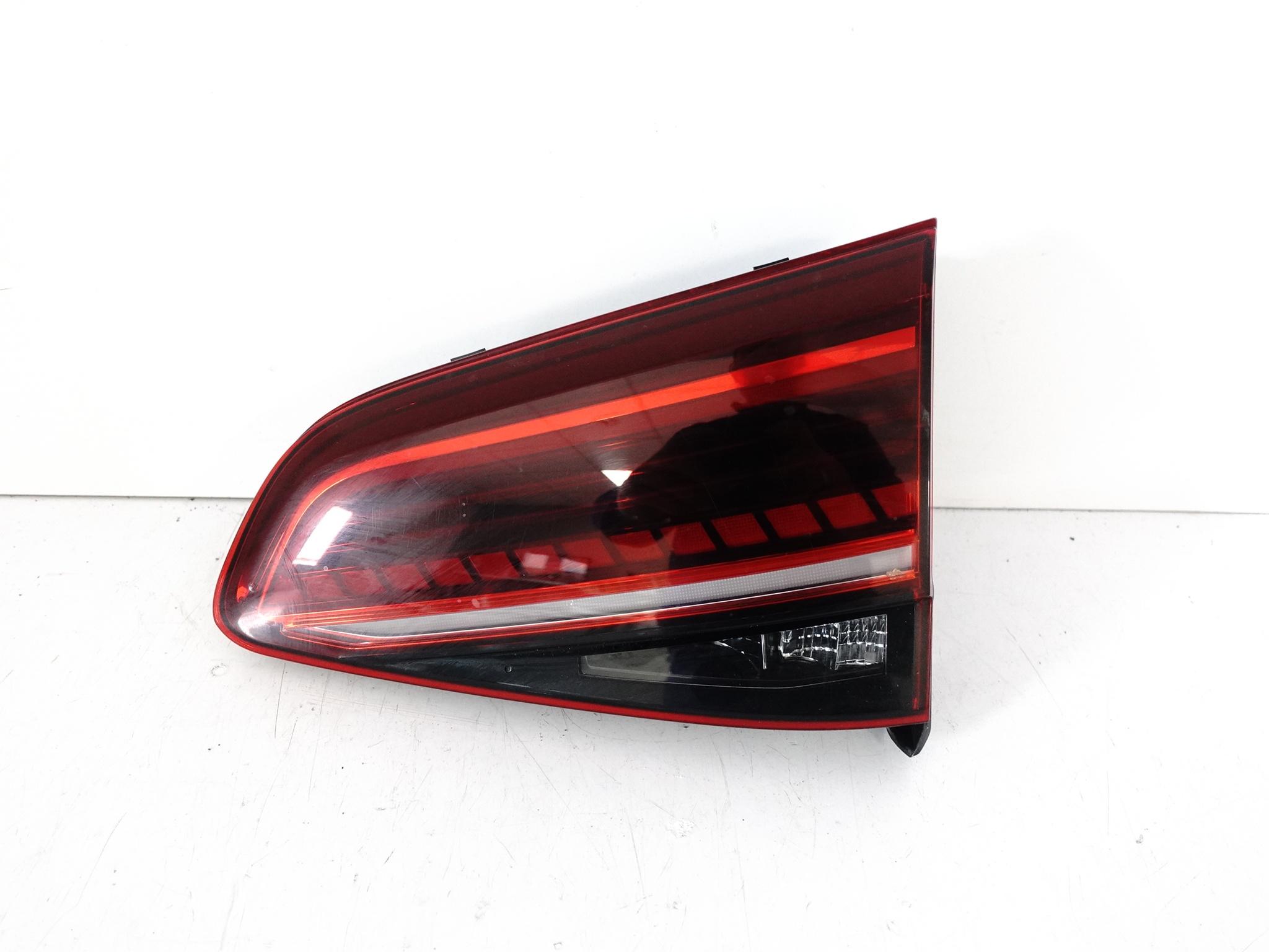 VW GOLF VII 7 5G0 LIFT GTI R 17-20 LAMPA LED PRAWA TYŁ W KLAPĘ EUROPA VW GOLF VII 7 5G0 LIFT GTI R 17-20 LAMPA LED PRAWA TYŁ W KLAPĘ EUROPA