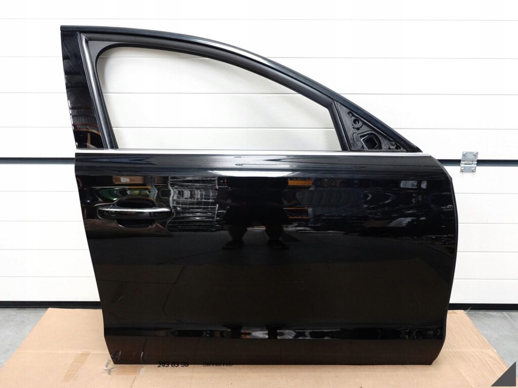 AUDI A8 S8 D4 4H0 09-17 LIFT DRZWI PRAWE PRZÓD + SZYBA DEMONTAŻ KOLOR LY9T AUDI A8 S8 D4 4H0 09-17 LIFT DRZWI PRAWE PRZÓD + SZYBA DEMONTAŻ KOLOR LY9T