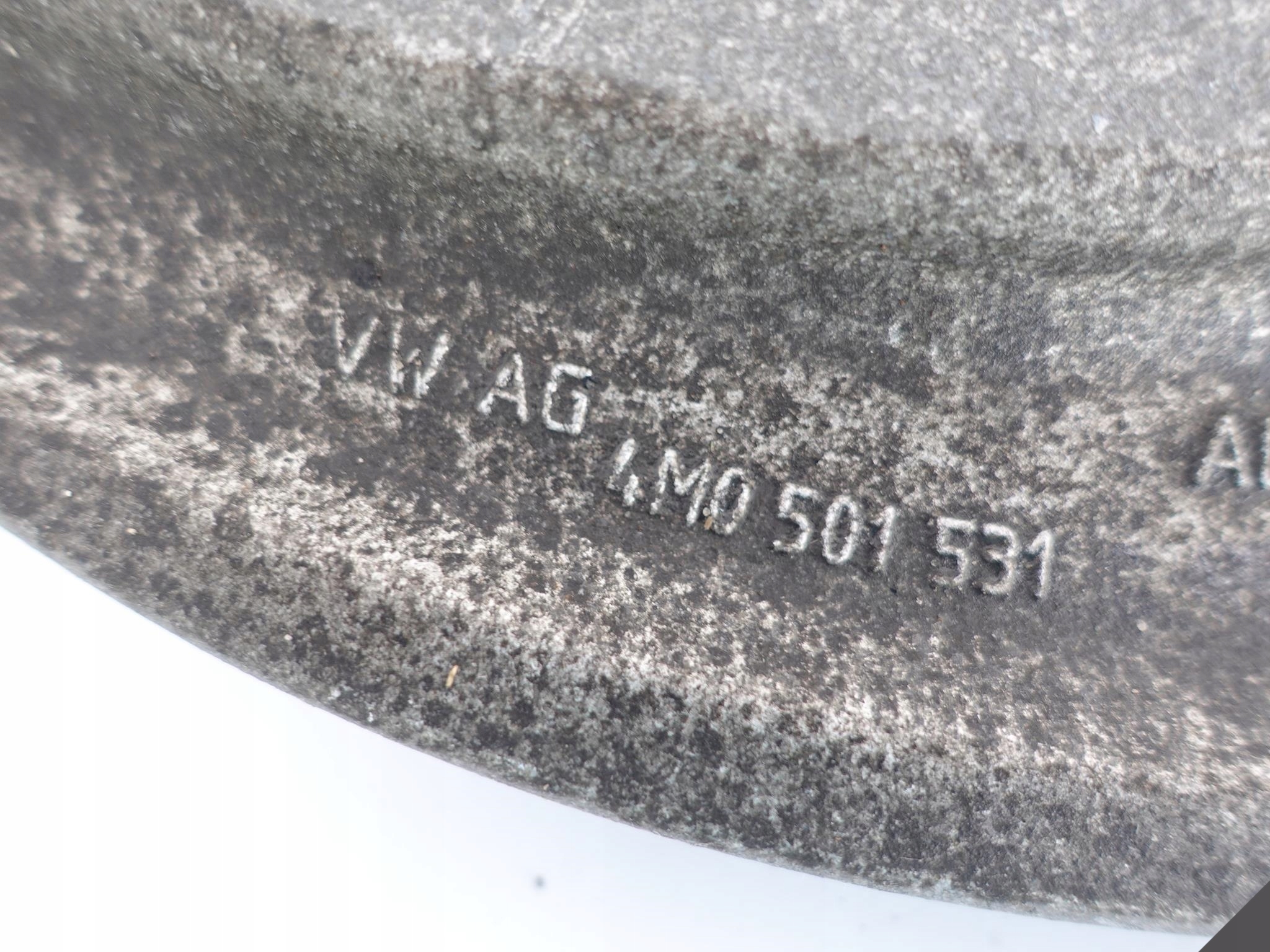 LAMBORGHINI URUS AUDI SQ8 Q8 SQ7 Q7 4M WAHACZ L=R LAMBORGHINI URUS AUDI SQ8 Q8 SQ7 Q7 4M WAHACZ L=R - obrazek 3