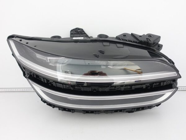 GENESIS GV70 ELECTRIFIED 20-24 LAMPA FULL LED PRAWA PRZÓD EUROPA IDEALNA GENESIS GV70 ELECTRIFIED 20-24 LAMPA FULL LED PRAWA PRZÓD EUROPA IDEALNA