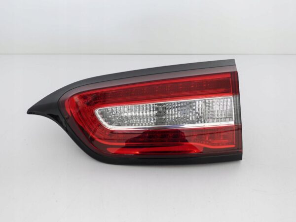 JEEP CHEROKEE KL 14-18 LAMPA PRAWA LED TYŁ W KLAPĘ