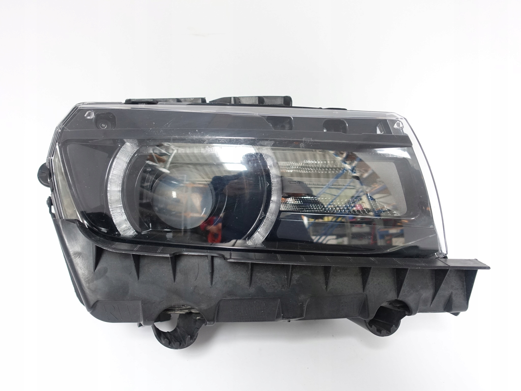 CHEVROLET CAMARO V 5 SS LIFT 14-15 LAMPA XENON+LED PRAWA USA CHEVROLET CAMARO V 5 SS LIFT 14-15 LAMPA XENON+LED PRAWA USA
