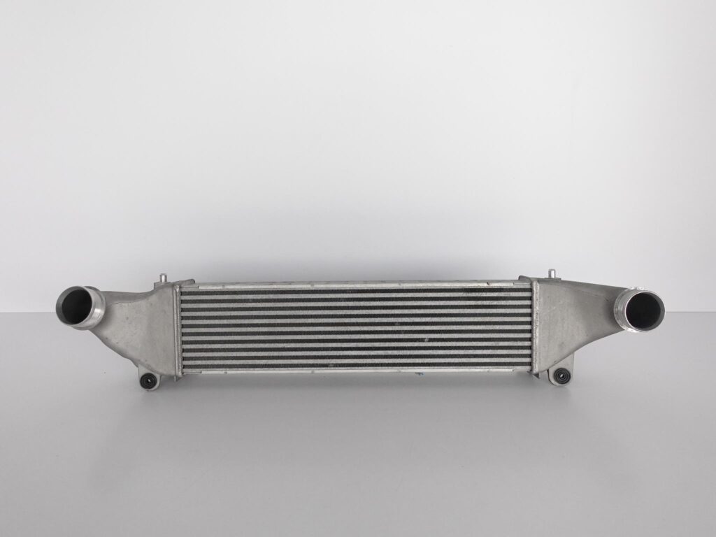 AUDI RS3 8V0 TTRS 8S0 2.5L TFSI INTERCOOLER AUDI RS3 8V0 TTRS 8S0 2.5L TFSI INTERCOOLER
