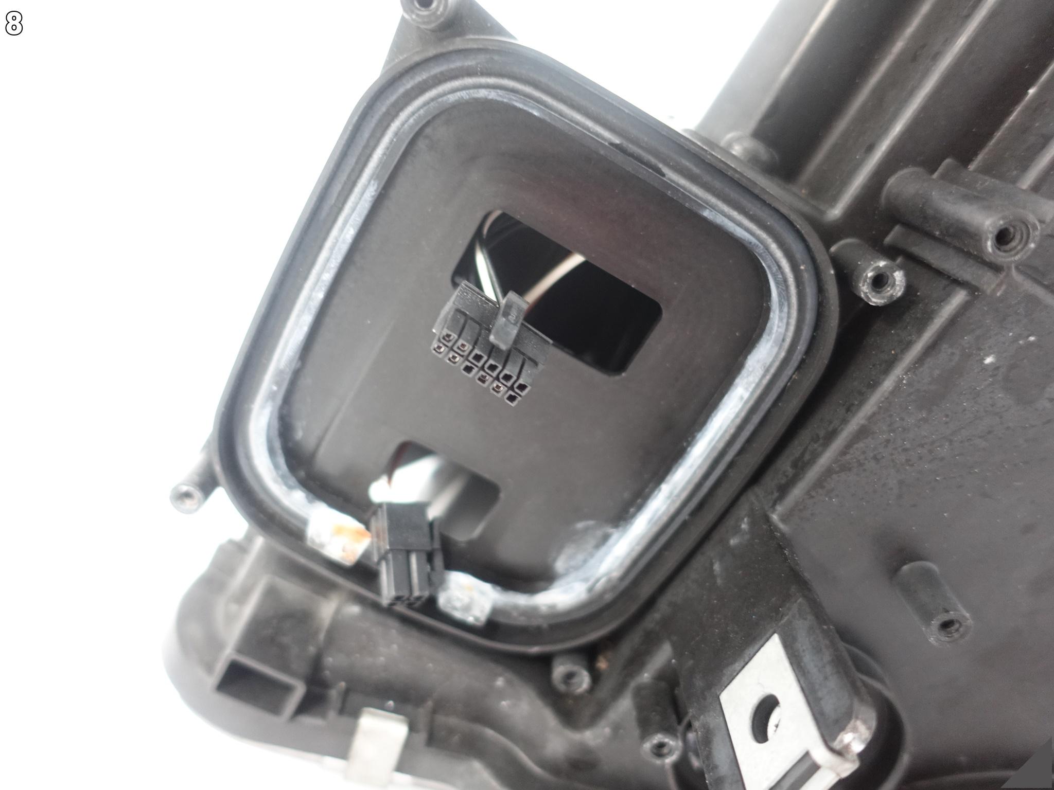 BMW 3 M3 E92 E93 LCI LIFT 10-13 LAMPA XENON + LED NIESKRĘTNA PRAWA PRZÓD EU BMW 3 M3 E92 E93 LCI LIFT 10-13 LAMPA XENON + LED NIESKRĘTNA PRAWA PRZÓD EU - obrazek 9