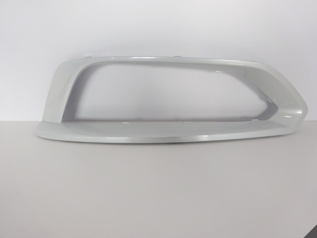 BMW 2 F22 F23 ZWYKŁA BASIS KRATKA LEWA PRZÓD