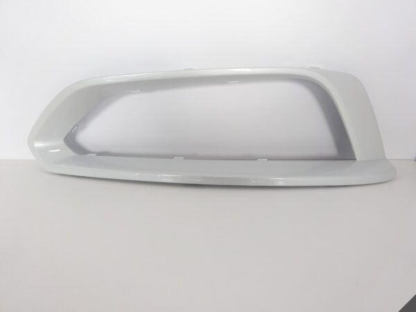 BMW 2 F22 F23 ZWYKŁA BASIS KRATKA PRAWA PRZÓD BMW 2 F22 F23 ZWYKŁA BASIS KRATKA PRAWA PRZÓD