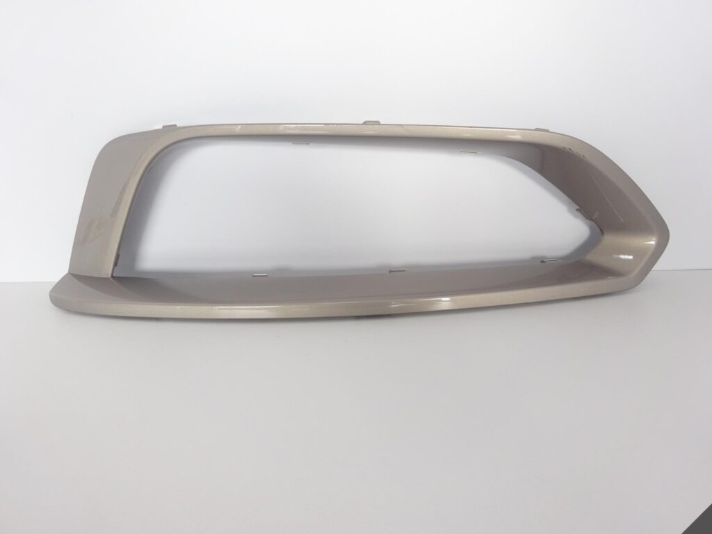 BMW 2 F22 F23 ZWYKŁA BASIS KRATKA LEWA PRZÓD