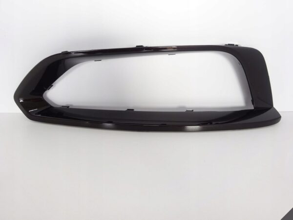 BMW 2 F22 F23 ZWYKŁA BASIS KRATKA PRAWA PRZÓD BMW 2 F22 F23 ZWYKŁA BASIS KRATKA PRAWA PRZÓD