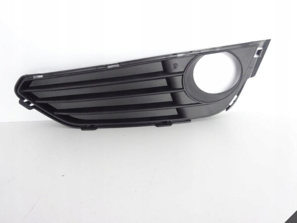 BMW 2 F22 F23 ZWYKŁA ZDERZAK HALOGEN KRATKA LEWA BMW 2 F22 F23 ZWYKŁA ZDERZAK HALOGEN KRATKA LEWA