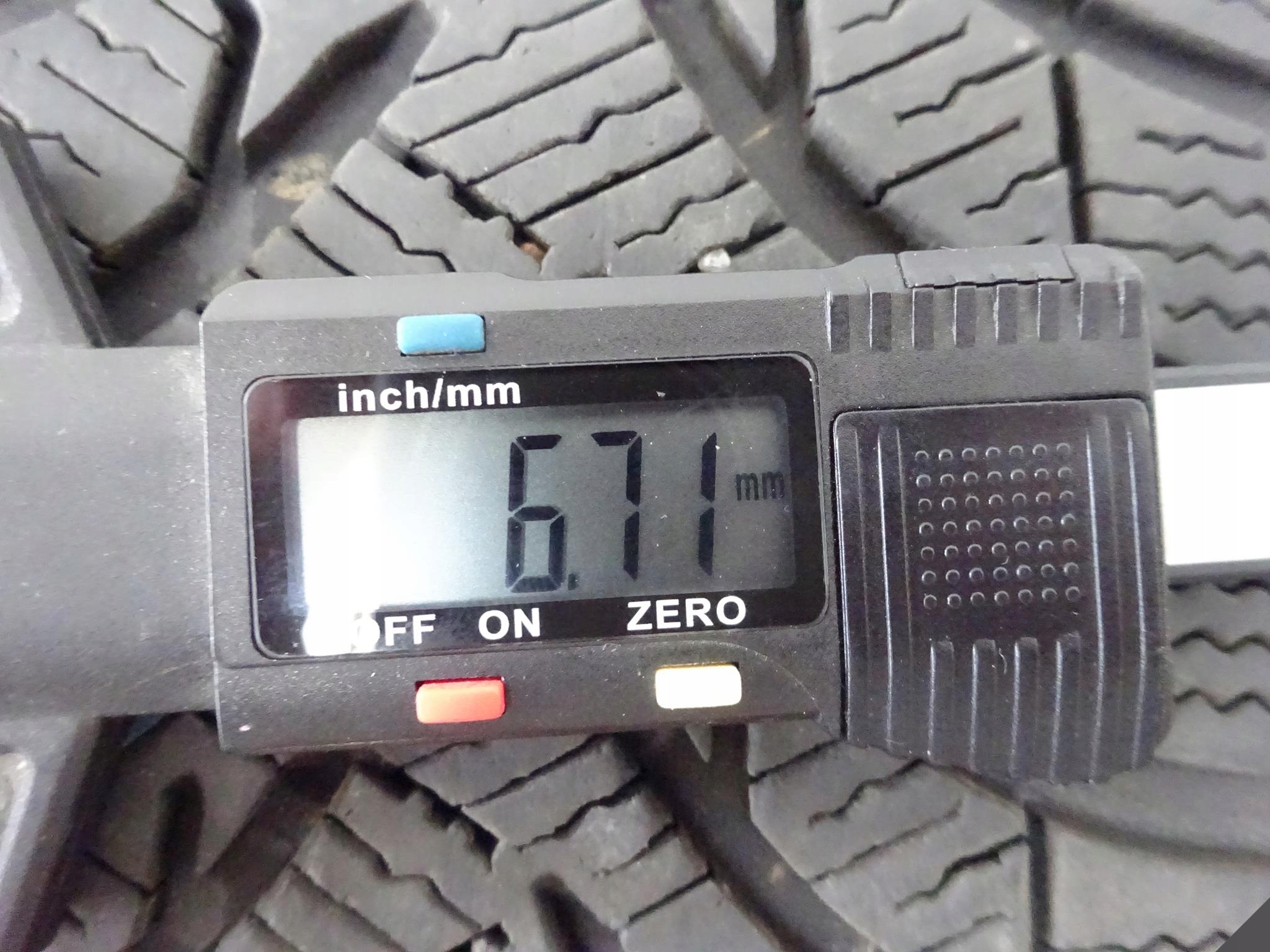 MERCEDES C W205 MICHELIN 205/60 6,5JX16 ZIMA 8MM MERCEDES C W205 MICHELIN 205/60 6,5JX16 ZIMA 8MM - obrazek 10