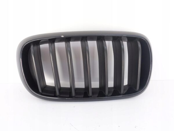 BMW X5 F15 M-PAKIET PERFORMANCE NERKA PRAWA GRILL BMW X5 F15 M-PAKIET PERFORMANCE NERKA PRAWA GRILL