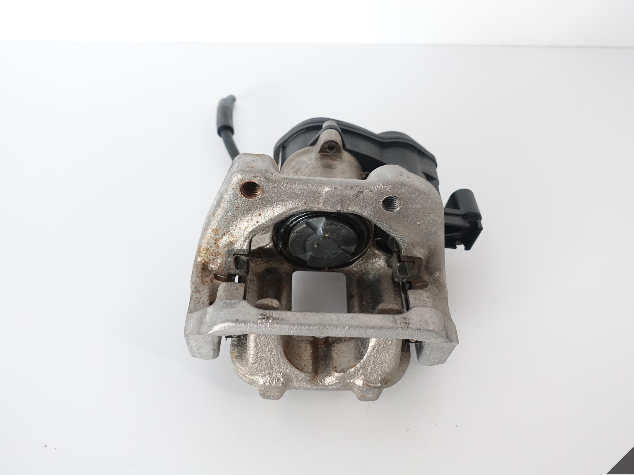 BMW F10 F11 LCI ZACISK LEWY TYŁ 44/20 *20KM* BMW F10 F11 LCI ZACISK LEWY TYŁ 44/20 *20KM* - obrazek 5