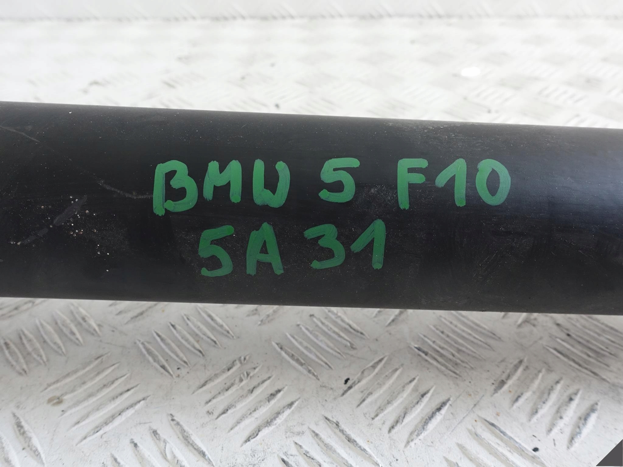 BMW F10 F11 LCI LIFT WAŁ NAPĘDOWY *20KM* BMW F10 F11 LCI LIFT WAŁ NAPĘDOWY *20KM* - obrazek 2
