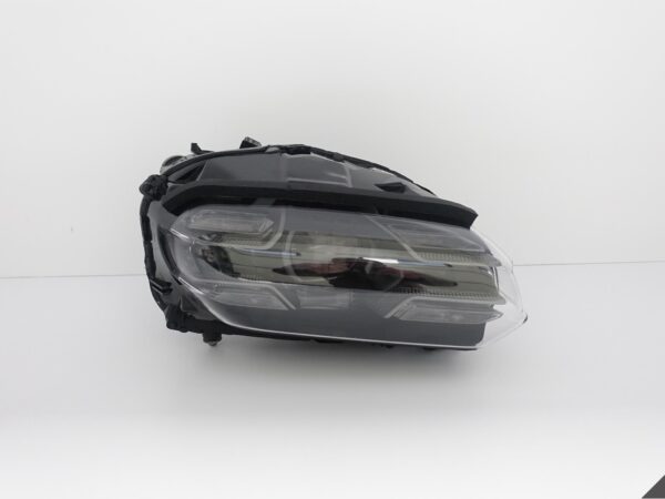 PORSCHE TAYCAN 9J1 MATRIX FULL LED PRAWA EUROPA LAMPA PORSCHE TAYCAN 9J1 MATRIX FULL LED PRAWA EUROPA LAMPA