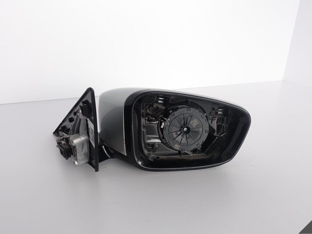 BMW 6 G32 GRAN TURISMO LUSTERKO PRAWE EUROPA 5PIN BMW 6 G32 GRAN TURISMO LUSTERKO PRAWE EUROPA 5PIN