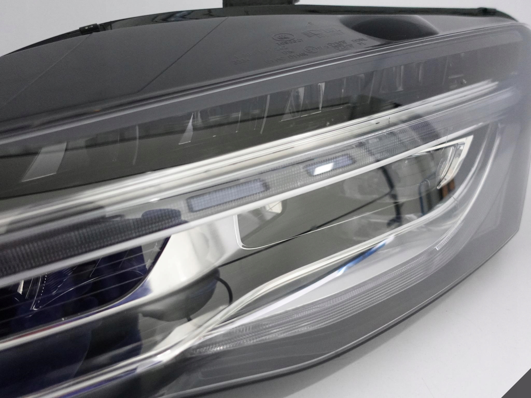 AUDI R8 420 LIFT 12-15 LAMPA FULL LED KOMPLETNA L AUDI R8 420 LIFT 12-15 LAMPA FULL LED KOMPLETNA L - obrazek 3