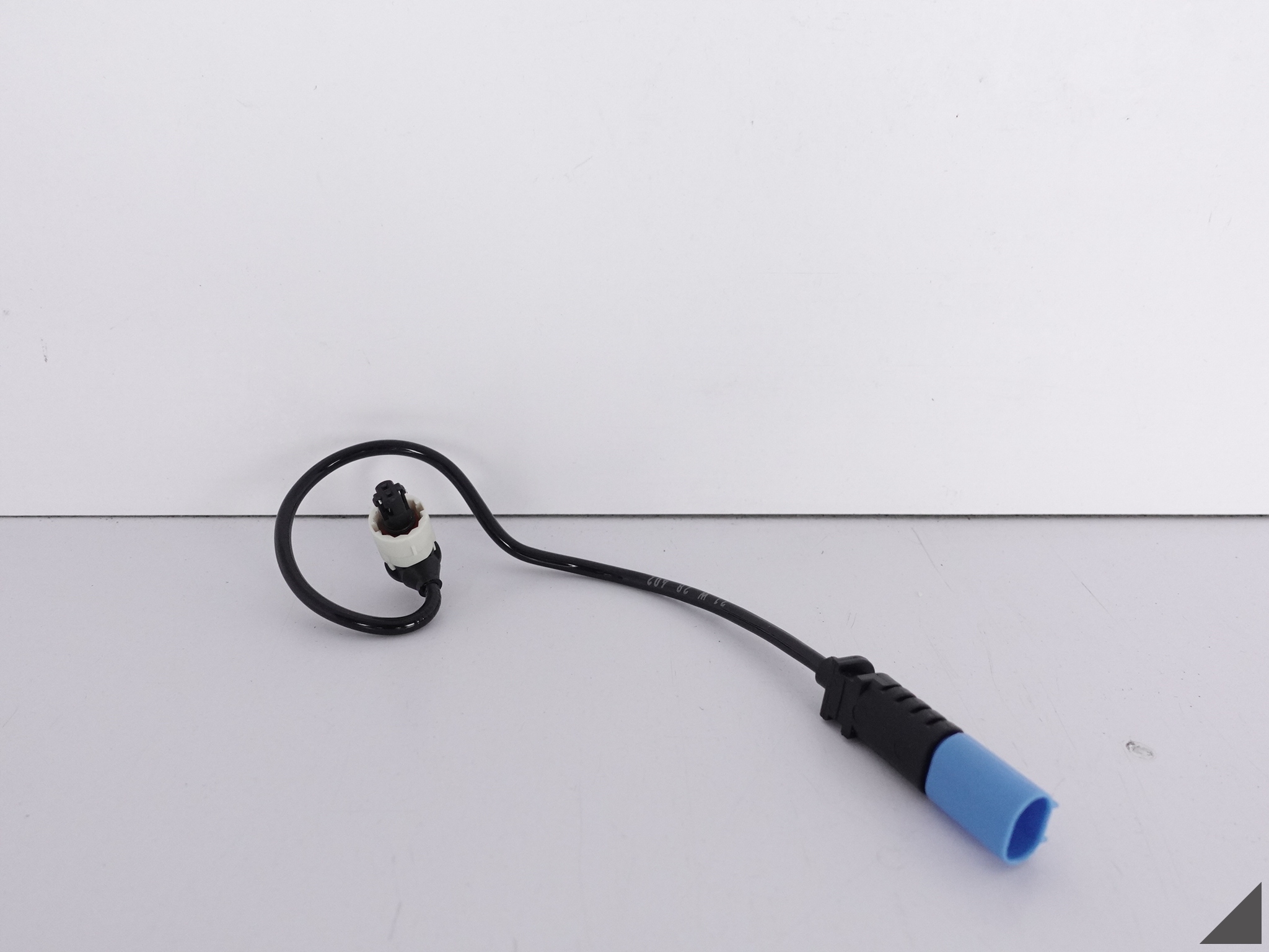 BMW X3M F97 X4M F98 KABEL Z ADAPTEREM EDC TYŁ BMW X3M F97 X4M F98 KABEL Z ADAPTEREM EDC TYŁ