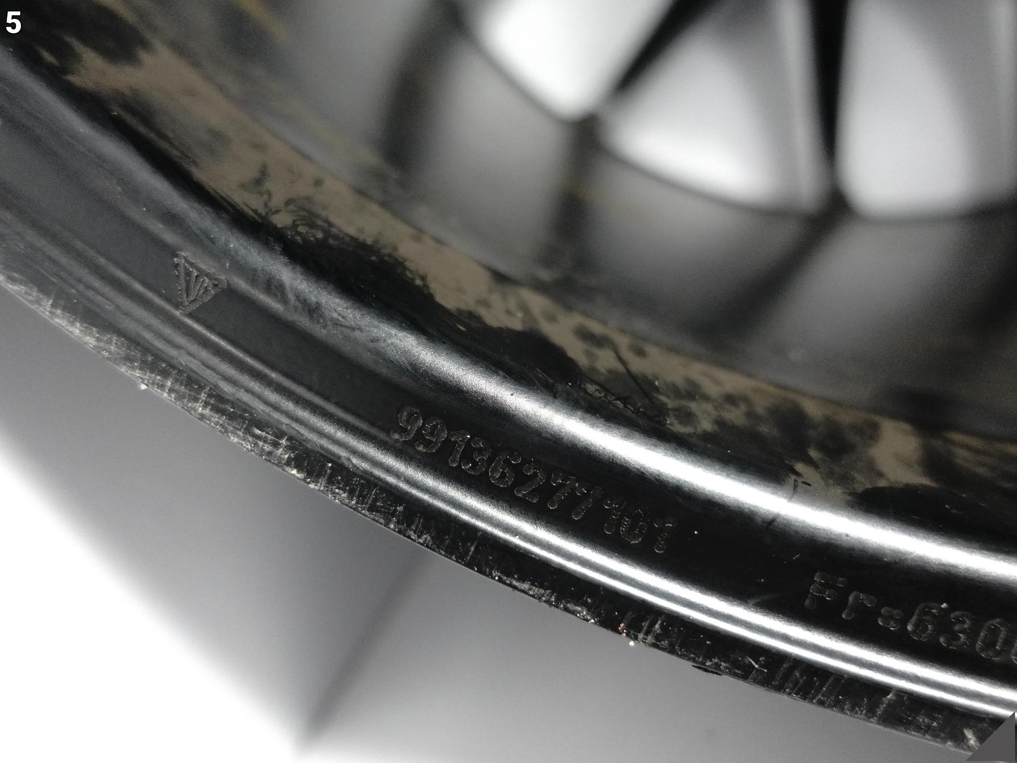 PORSCHE 911 991 GTS TURBO SPORT III FELGA ALUFELGA 12Jx20 ET63 99136277101 PORSCHE 911 991 GTS TURBO SPORT III FELGA ALUFELGA 12Jx20 ET63 99136277101 - obrazek 6