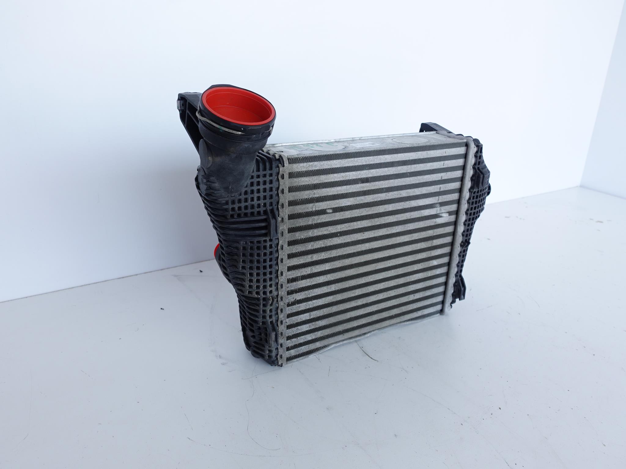 PORSCHE MACAN TURBO GTS 14-18 INTERCOOLER PRAWY PORSCHE MACAN TURBO GTS 14-18 INTERCOOLER PRAWY - obrazek 2