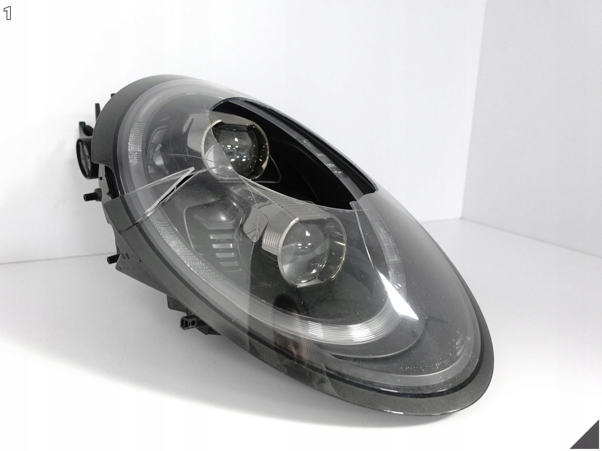 PORSCHE 991 LIFT MK2 LAMPA FULL LED PRAWA PRZÓD EUROPA BLACK/CZARNA USZKO. PORSCHE 991 LIFT MK2 LAMPA FULL LED PRAWA PRZÓD EUROPA BLACK/CZARNA USZKO. - obrazek 2