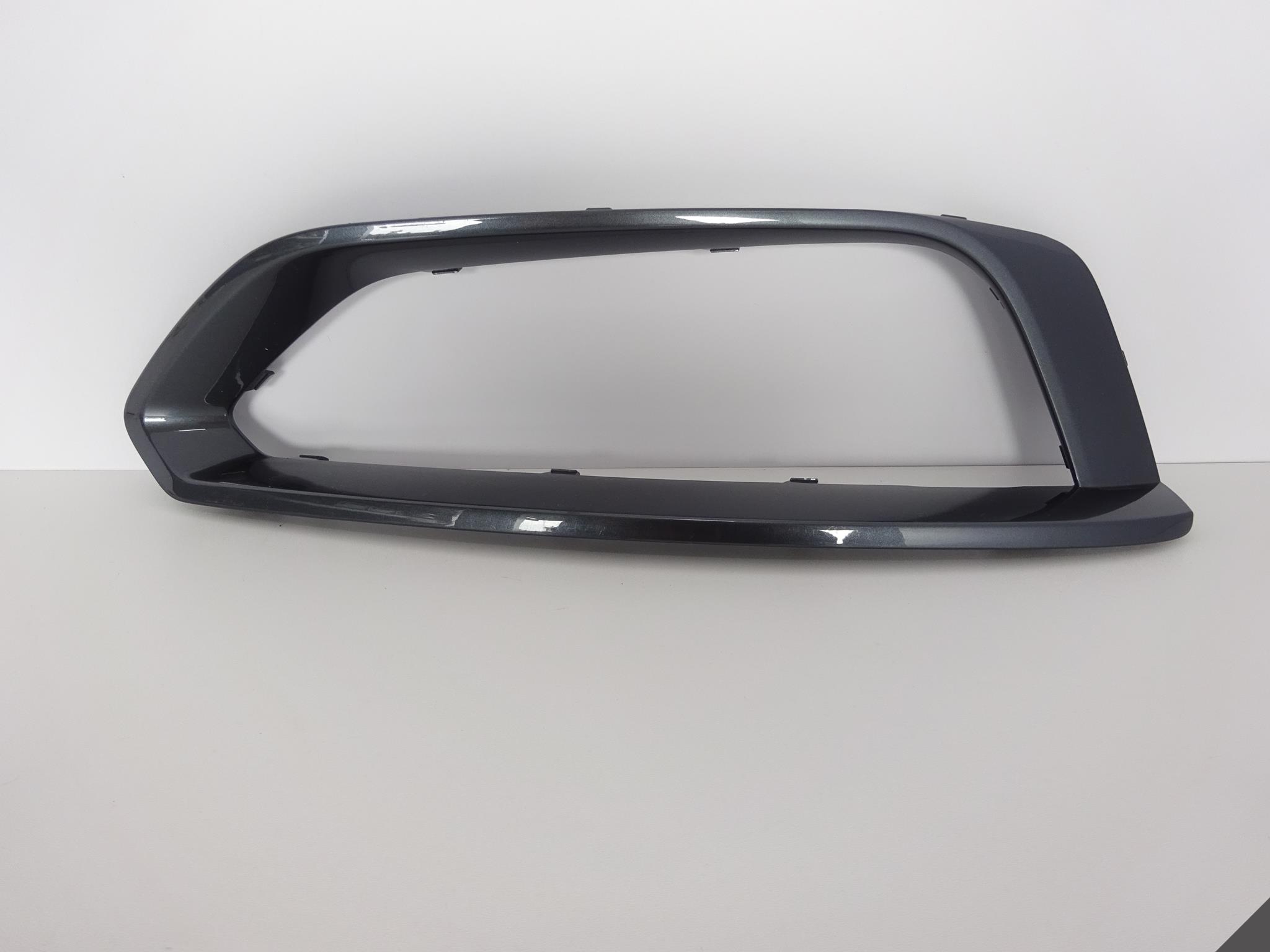 BMW 2 F22 F23 ZWYKŁA BASIS KRATKA PRAWA PRZÓD BMW 2 F22 F23 ZWYKŁA BASIS KRATKA PRAWA PRZÓD