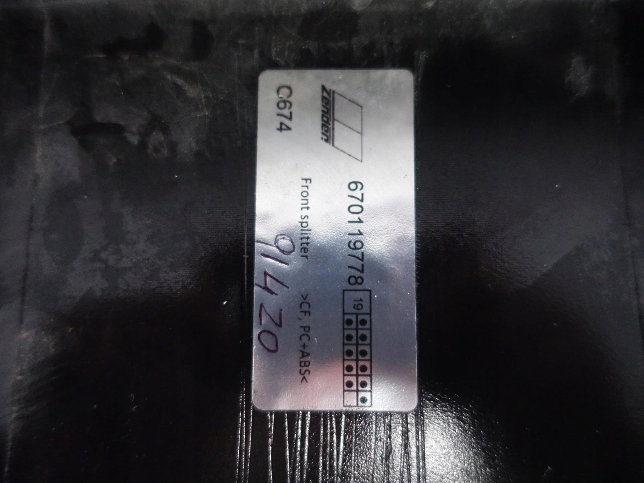 MASERATI LEVANTE LIFT 18- CARBON SPOILER PRZÓD MASERATI LEVANTE LIFT 18- CARBON SPOILER PRZÓD - obrazek 8