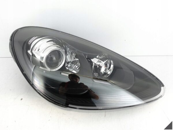 PORSCHE CAYENNE 7P5 10-14 GTS / TURBO XENON LAMPA PRAWA PRZÓD EU *BEZ LED* PORSCHE CAYENNE 7P5 10-14 GTS / TURBO XENON LAMPA PRAWA PRZÓD EU *BEZ LED*