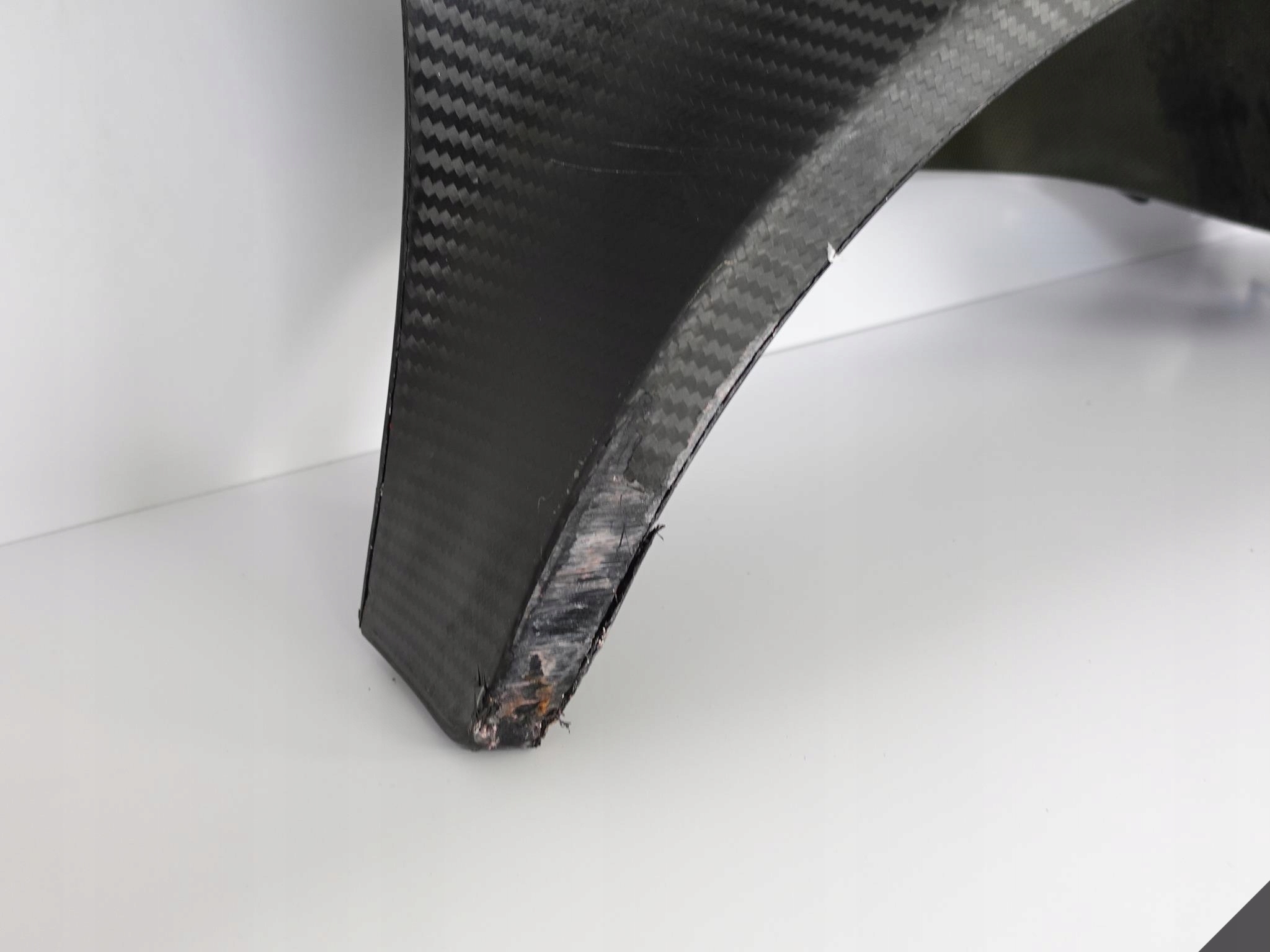 PORSCHE 991 GT3R CARBON BŁOTNIK PRAWY *RARYTAS* PORSCHE 991 GT3R CARBON BŁOTNIK PRAWY *RARYTAS* - obrazek 4