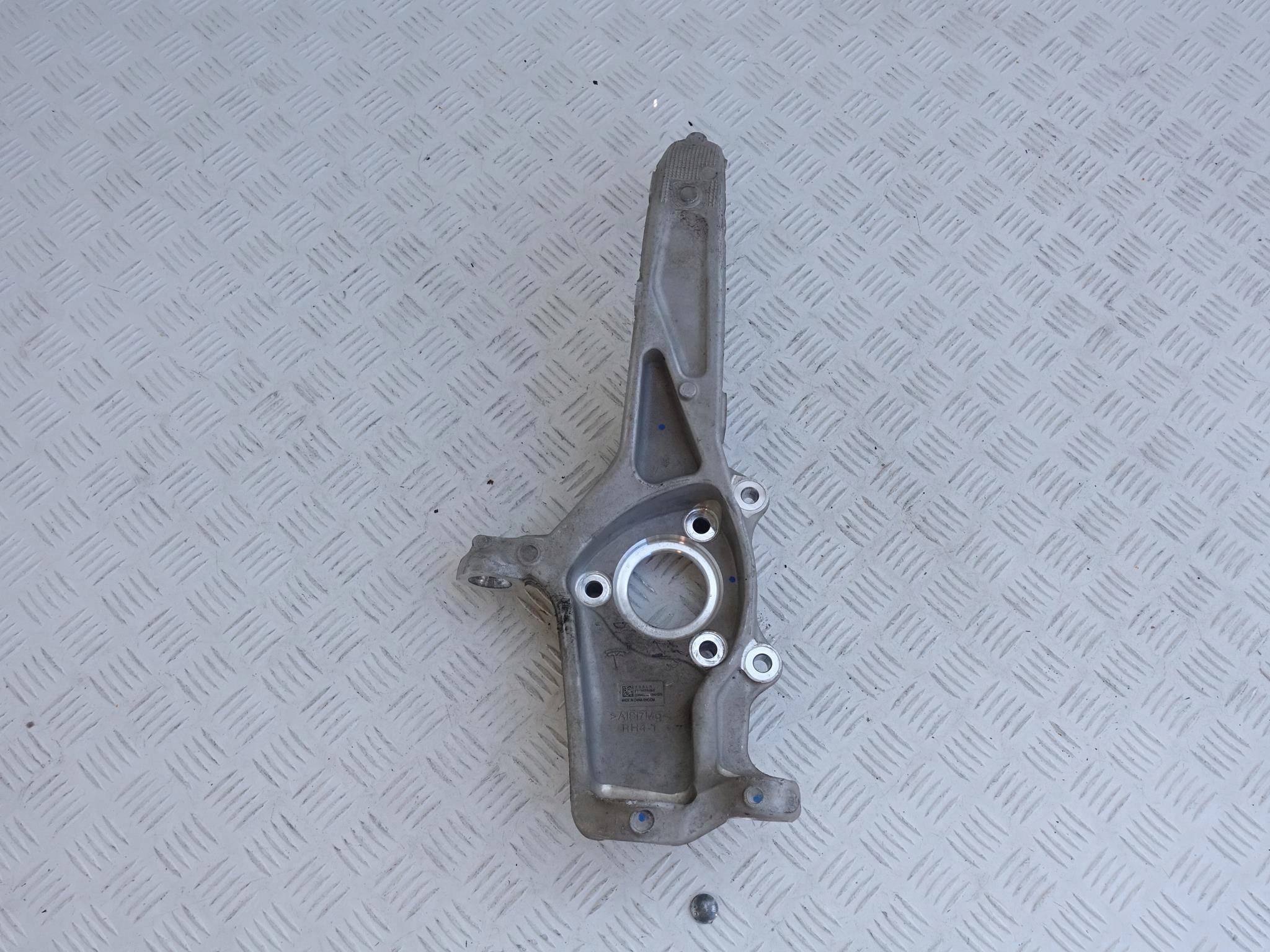 TESLA MODEL 3 ZWROTNICA PRAWA PRZÓD 1044316-00-E TESLA MODEL 3 ZWROTNICA PRAWA PRZÓD 1044316-00-E