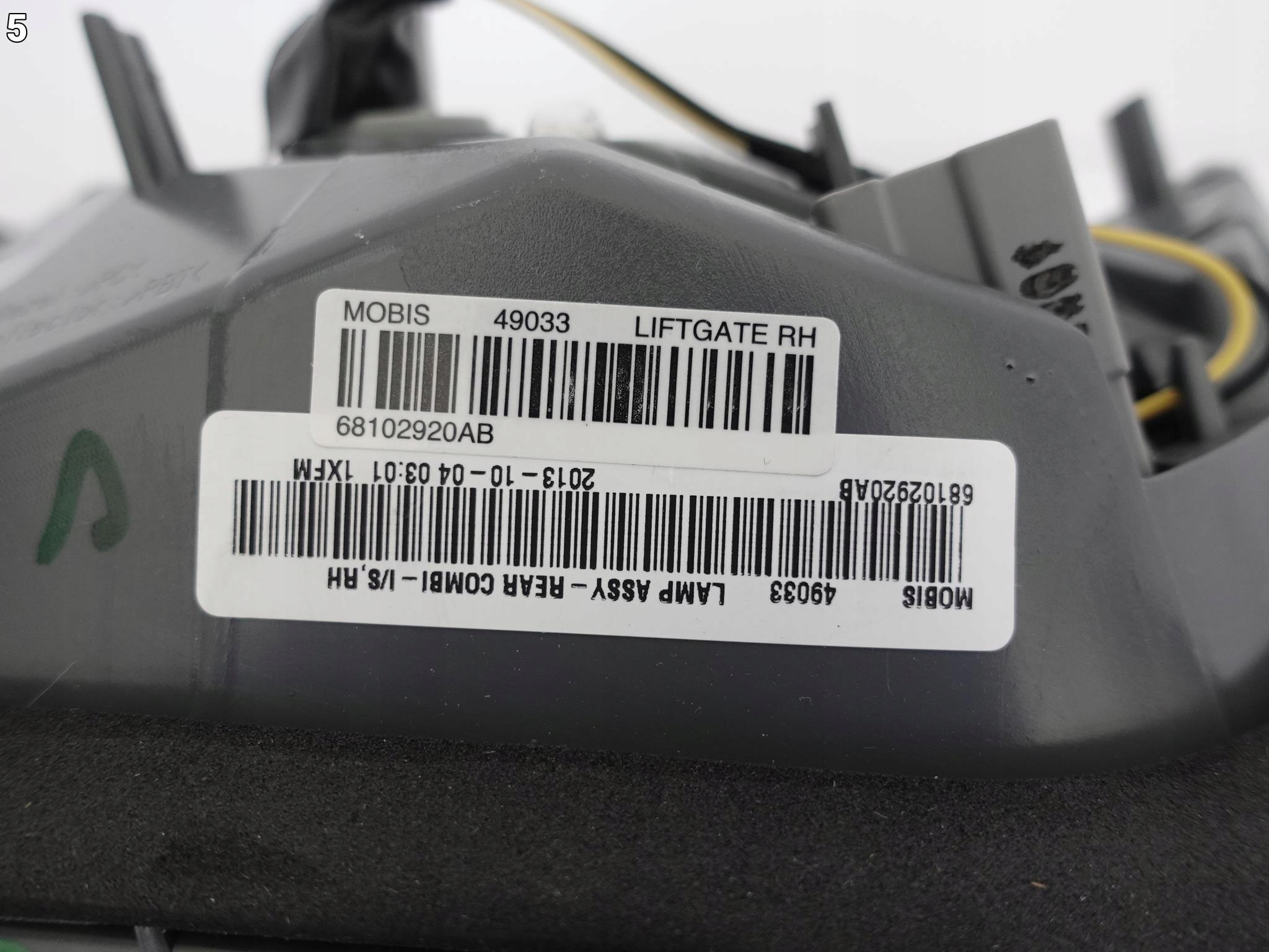 JEEP CHEROKEE KL 14-18 LAMPA PRAWA LED TYŁ W KLAPĘ JEEP CHEROKEE KL 14-18 LAMPA PRAWA LED TYŁ W KLAPĘ - obrazek 6