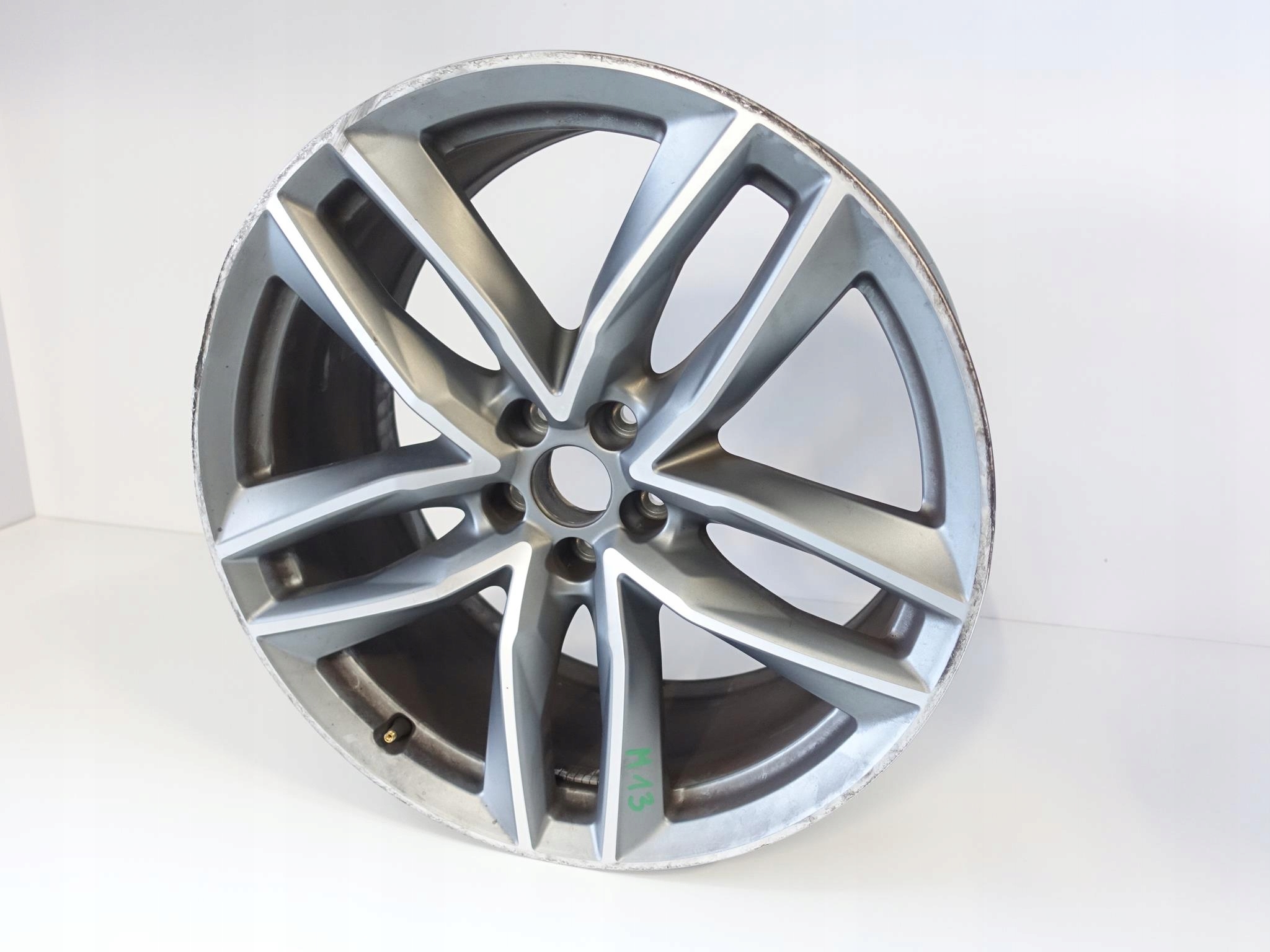 AUDI Q7 SQ7 RS 4M0 S-LINE FELGA 9,5X21 ET31 5X112 AUDI Q7 SQ7 RS 4M0 S-LINE FELGA 9,5X21 ET31 5X112 - obrazek 3