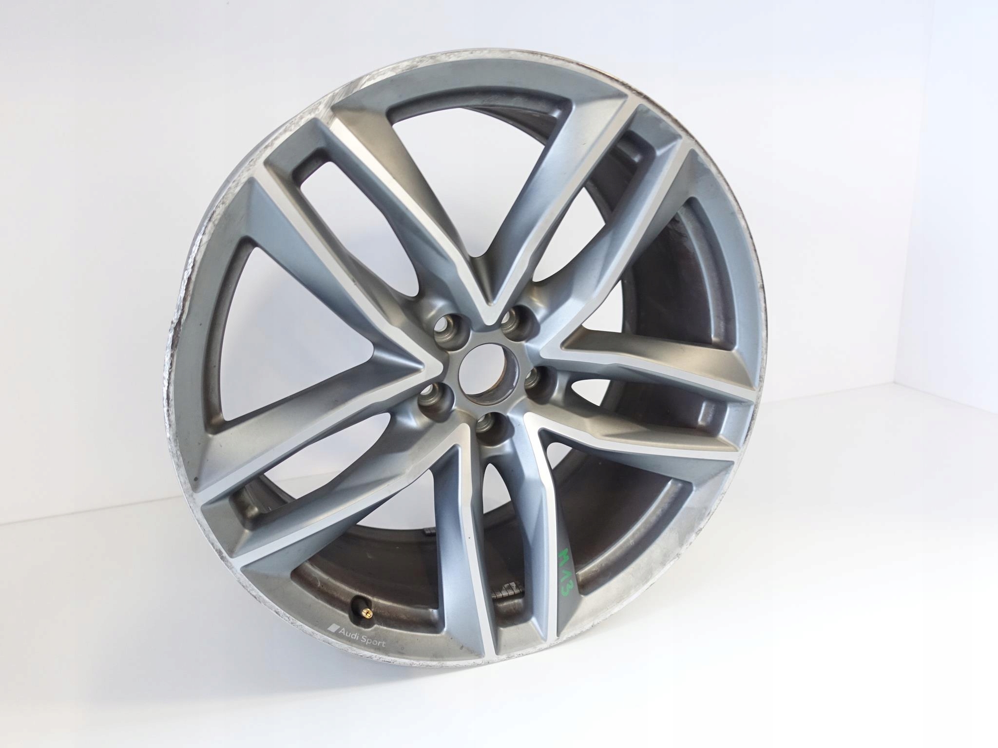 AUDI Q7 SQ7 RS 4M0 S-LINE FELGA 9,5X21 ET31 5X112 AUDI Q7 SQ7 RS 4M0 S-LINE FELGA 9,5X21 ET31 5X112 - obrazek 4
