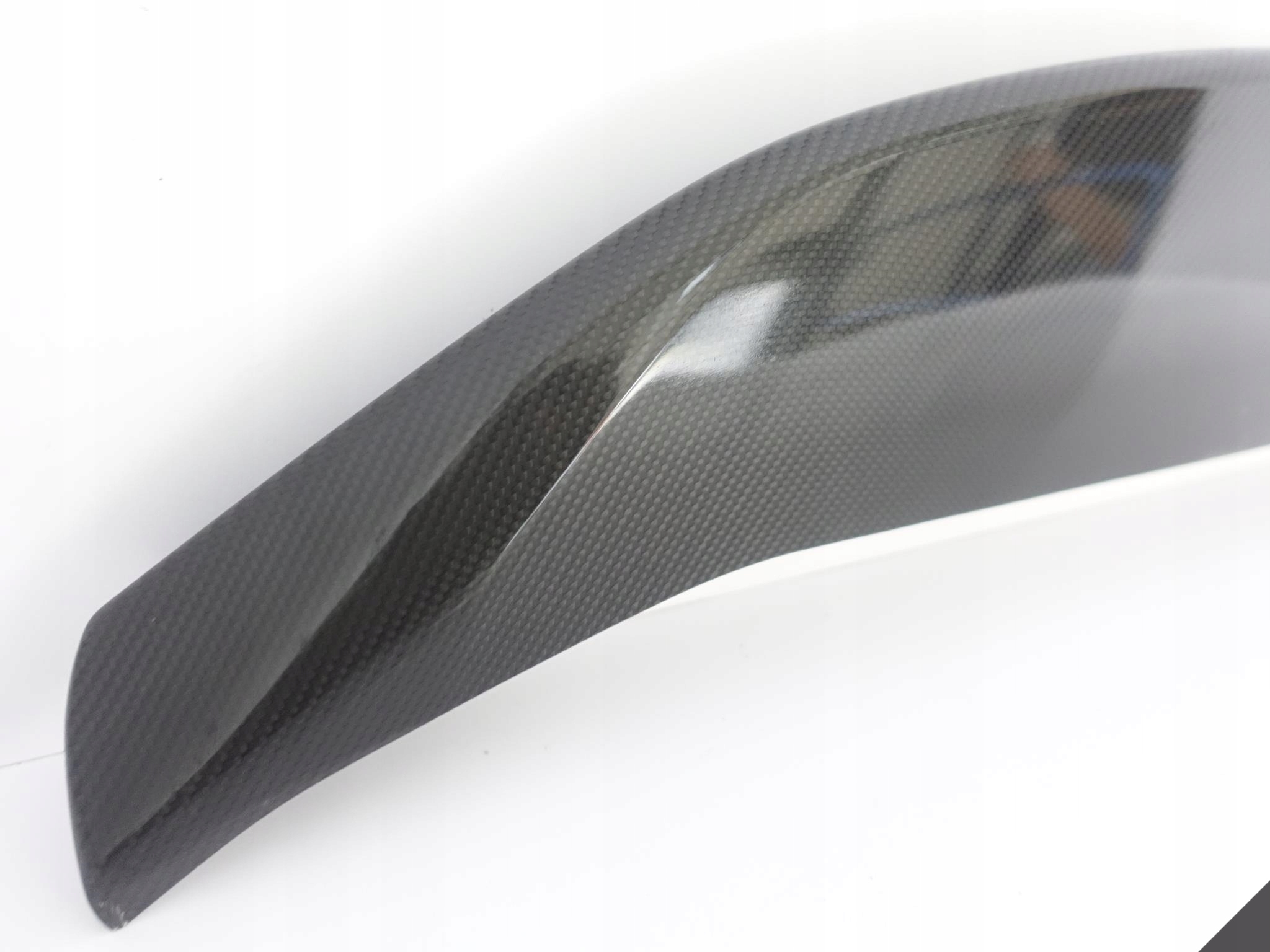 MASERATI LEVANTE TROFEO GTS LIFT CARBON SPOILER MASERATI LEVANTE TROFEO GTS LIFT CARBON SPOILER - obrazek 3