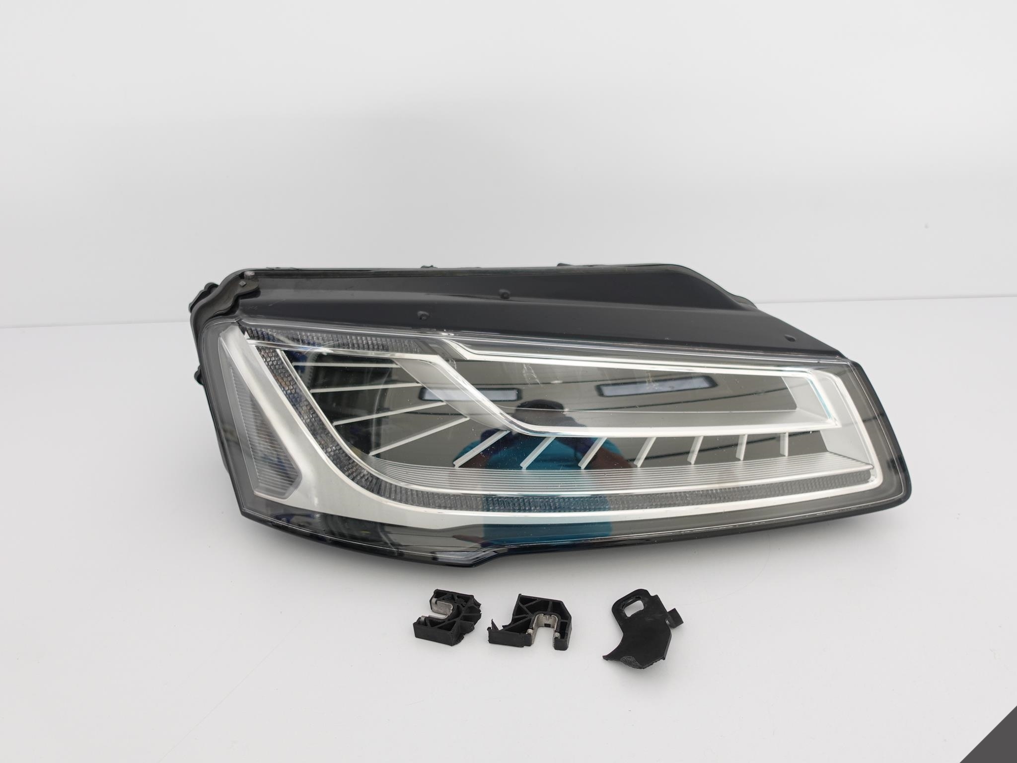 AUDI A8 S8 4H0 D4 LIFT 13-17 LAMPA MATRIX FULL LED AUDI A8 S8 4H0 D4 LIFT 13-17 LAMPA MATRIX FULL LED