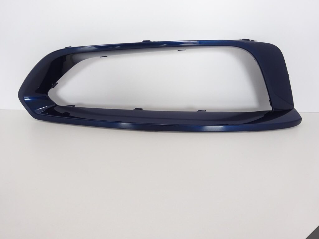 BMW 2 F22 F23 ZWYKŁA BASIS KRATKA PRAWA PRZÓD