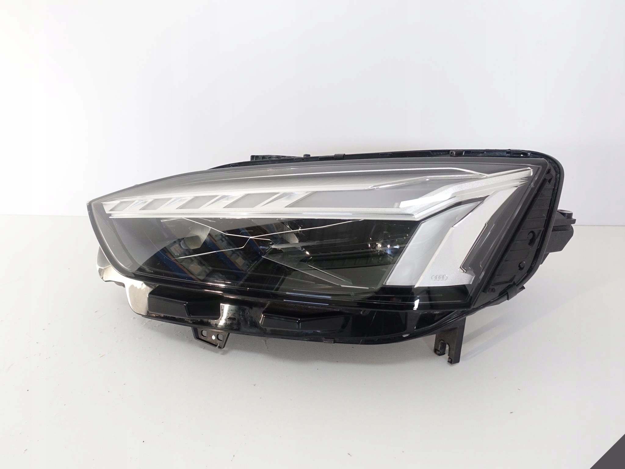 AUDI A5 8W6 B9 LIFT 19- FULL LED LASER LEWA BŁADNA LAMPA AUDI A5 8W6 B9 LIFT 19- FULL LED LASER LEWA BŁADNA LAMPA - obrazek 3