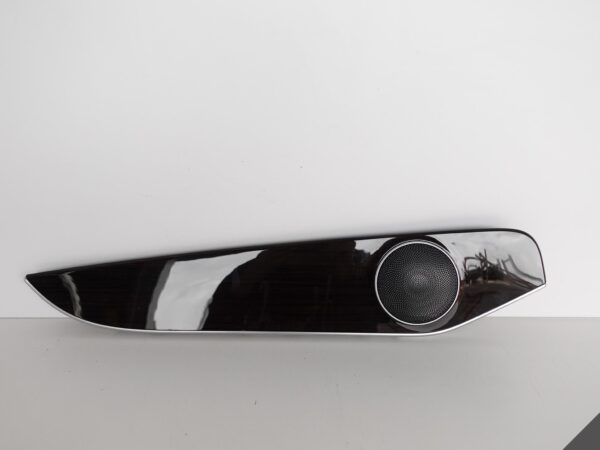 MERCEDES W205 GLC 253 LISTWA DEKOR PANEL LEWA TYŁ MERCEDES W205 GLC 253 LISTWA DEKOR PANEL LEWA TYŁ