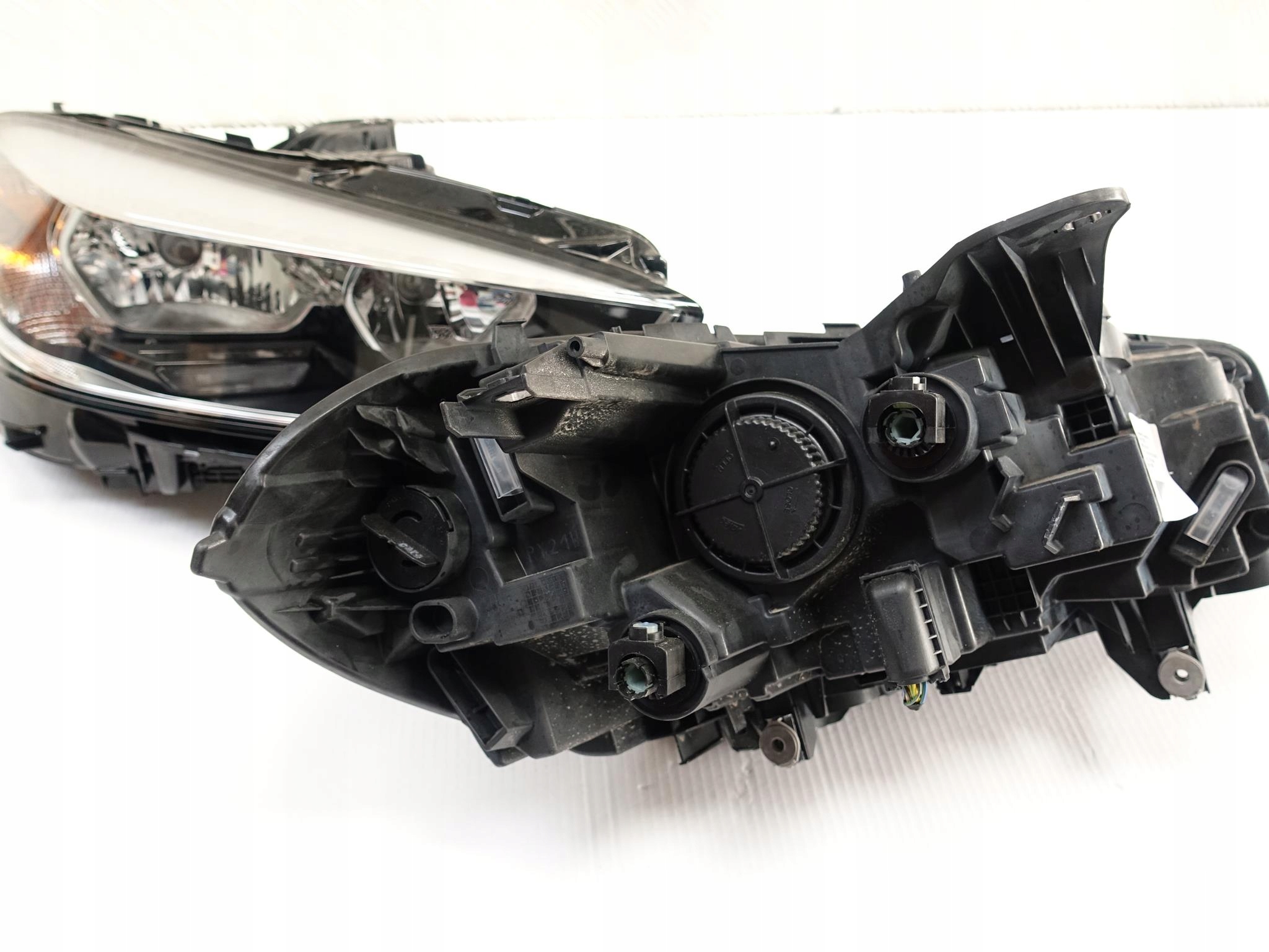 BMW 1 F40 LAMPA ZWYKŁA LED H7 L LUB P EUROPA BMW 1 F40 LAMPA ZWYKŁA LED H7 L LUB P EUROPA - obrazek 6