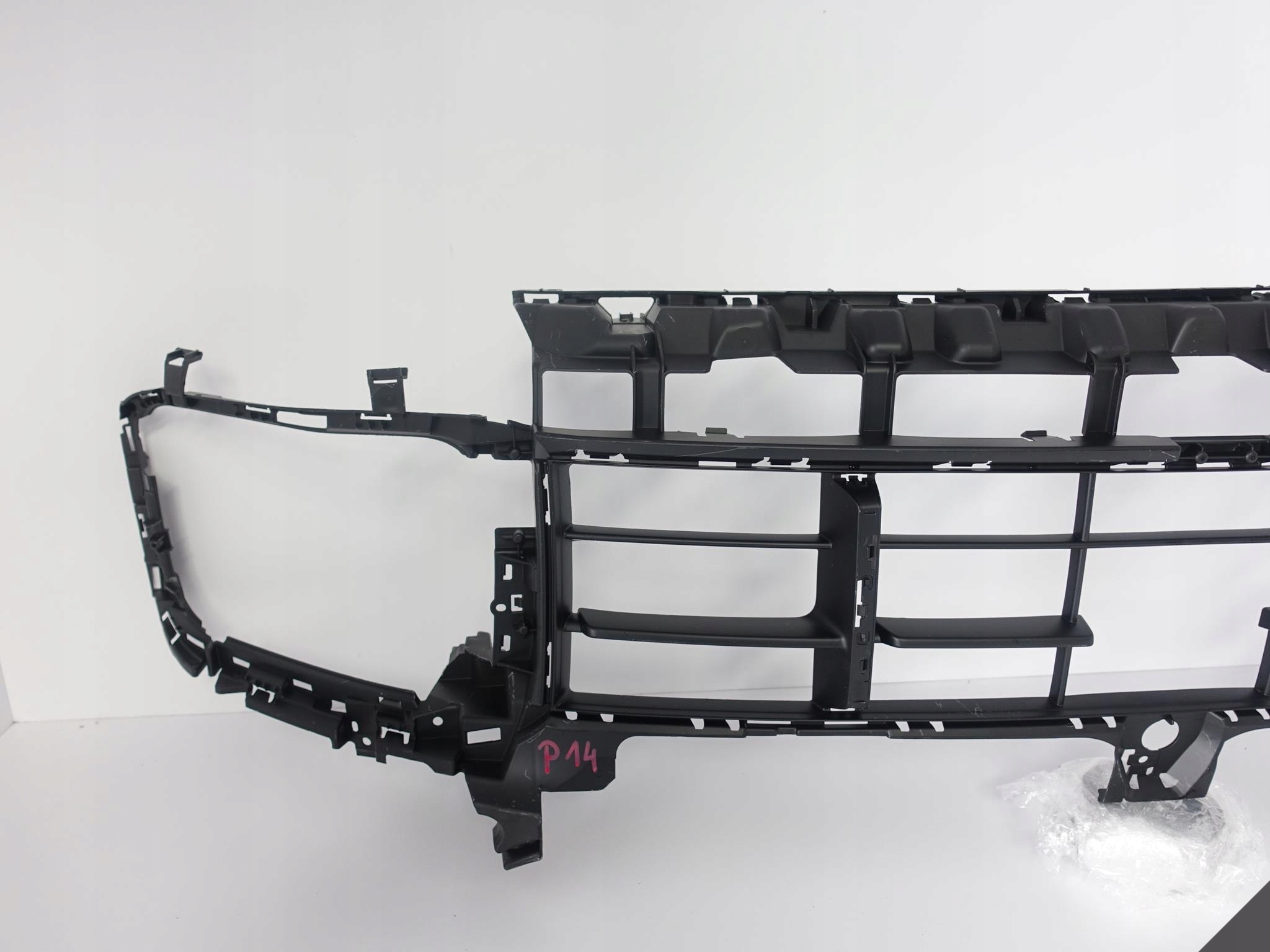 PORSCHE CAYENNE 9Y0 TURBO 18-22 KRATKA ATRAPA ACC PORSCHE CAYENNE 9Y0 TURBO 18-22 KRATKA ATRAPA ACC - obrazek 3