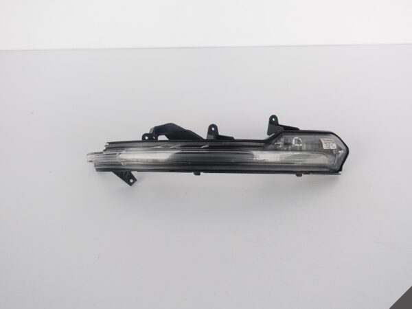 PORSCHE CAYENNE III 9Y0 18- KIERUNKOWSKAZ PRAWY