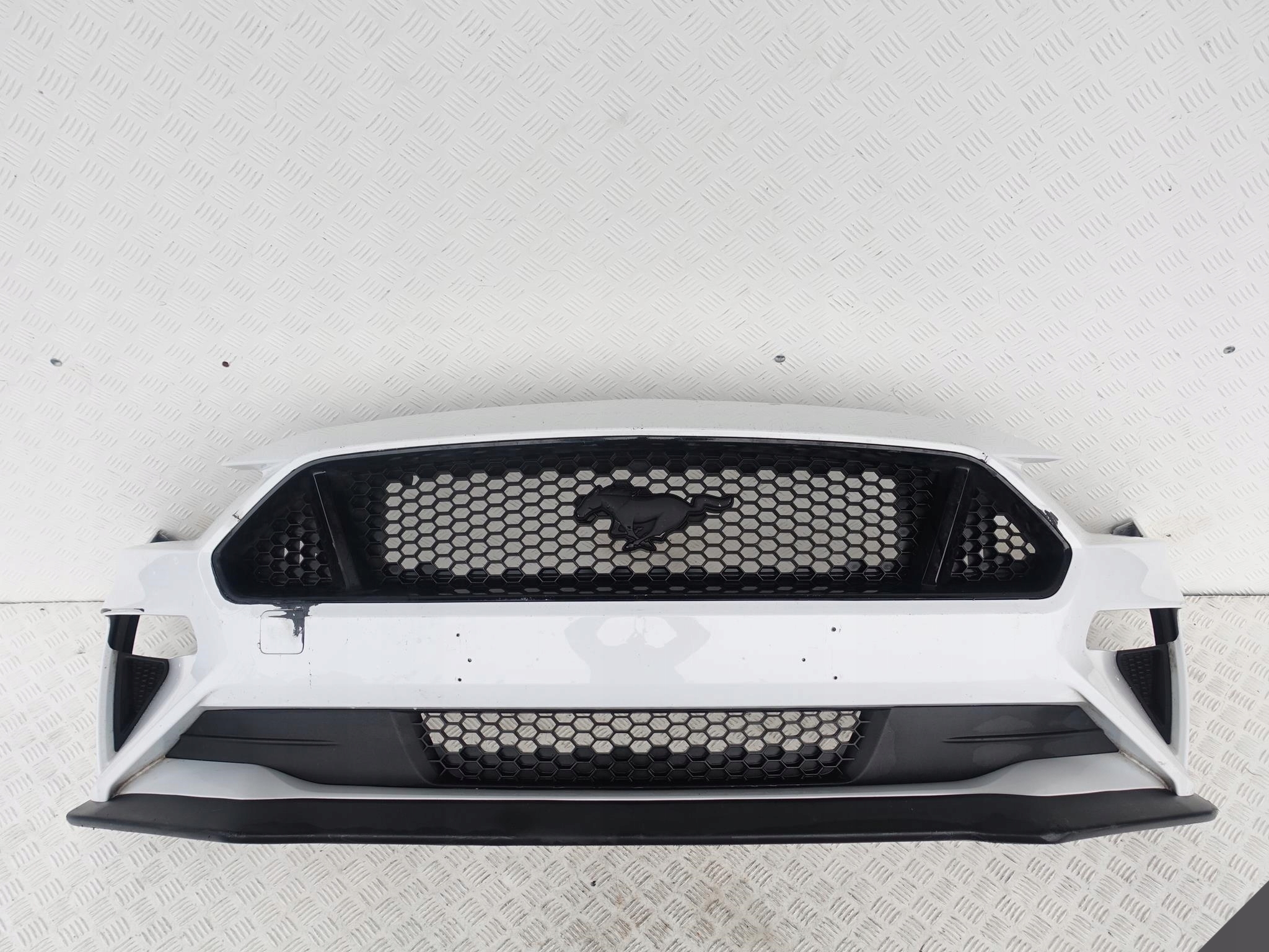 FORD MUSTANG VI 6 LIFT 17- ZDERZAK KRATKA SPOILER FORD MUSTANG VI 6 LIFT 17- ZDERZAK KRATKA SPOILER
