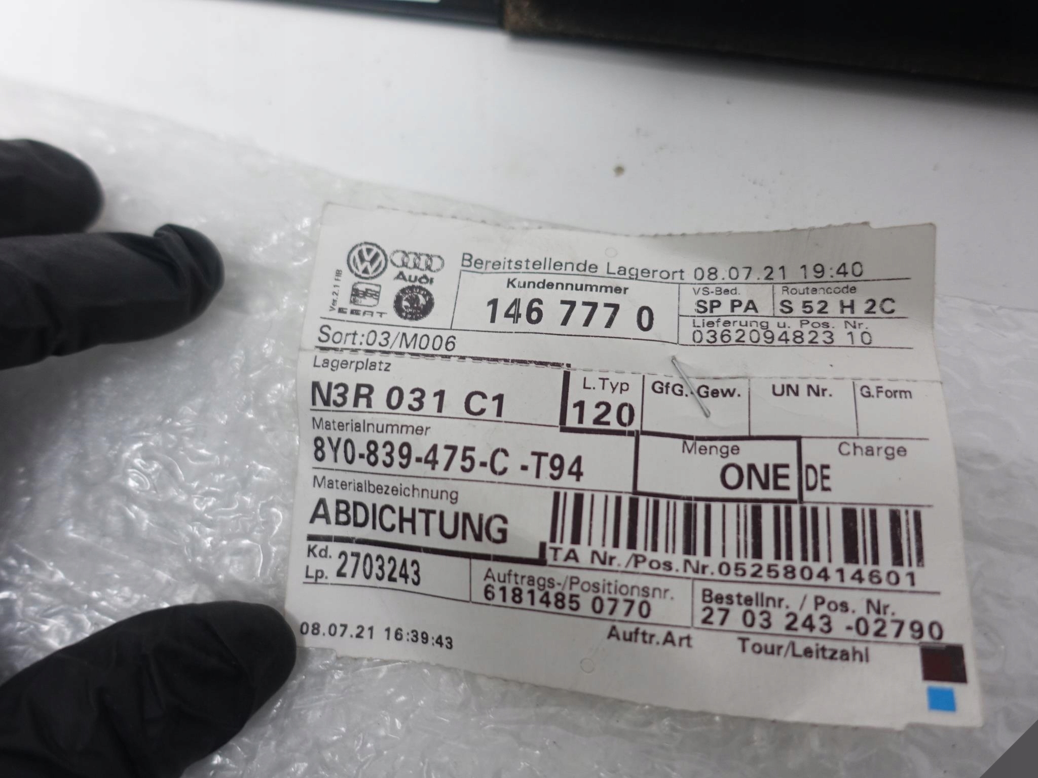 AUDI A3 S3 8Y0 LISTWA ZGARNIAJĄCA DRZWI LEWA TYŁ AUDI A3 S3 8Y0 LISTWA ZGARNIAJĄCA DRZWI LEWA TYŁ - obrazek 6
