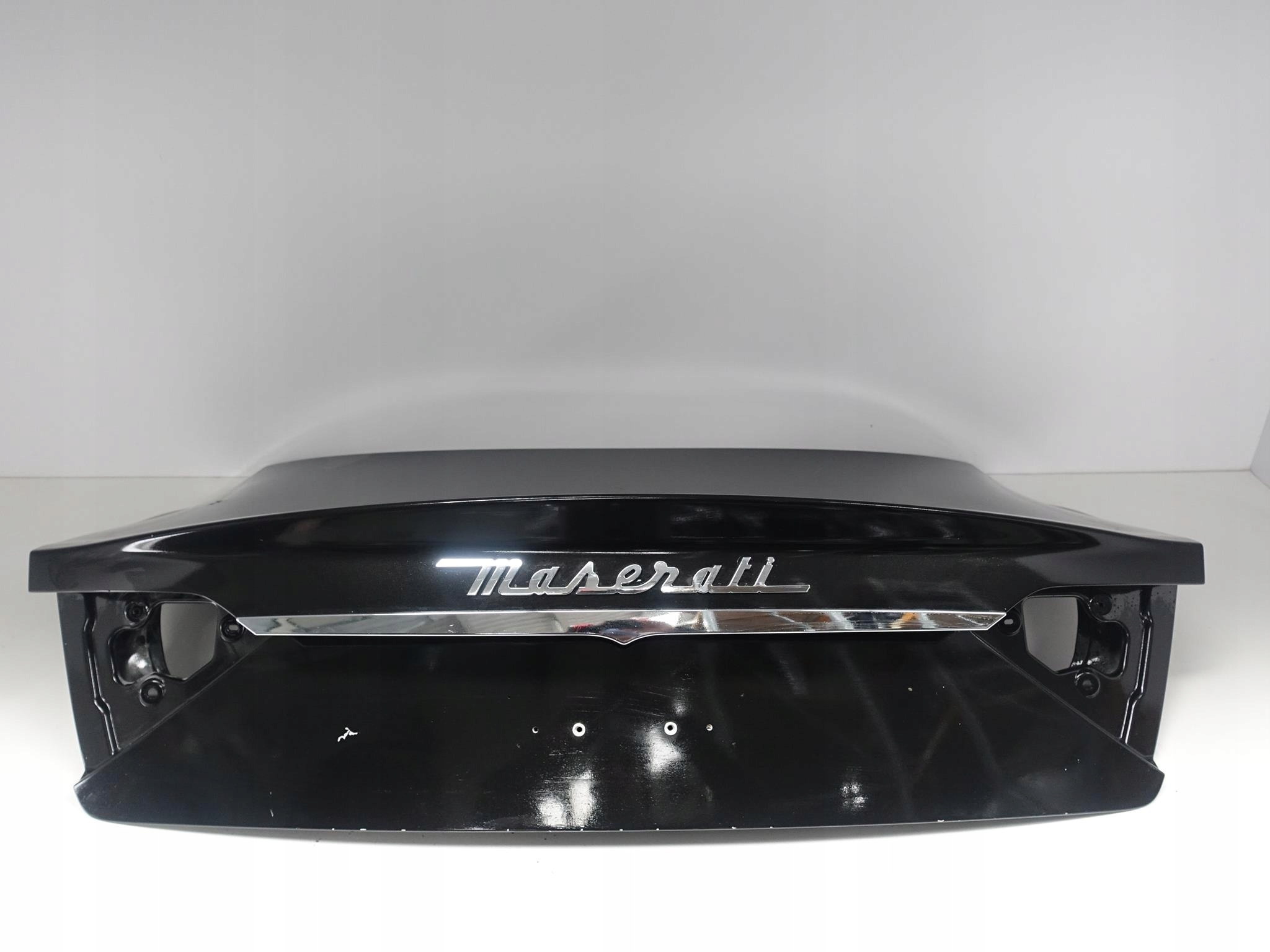 MASERATI GRANTURISMO 07-19 KLAPA POKRYWA TYŁ MASERATI GRANTURISMO 07-19 KLAPA POKRYWA TYŁ