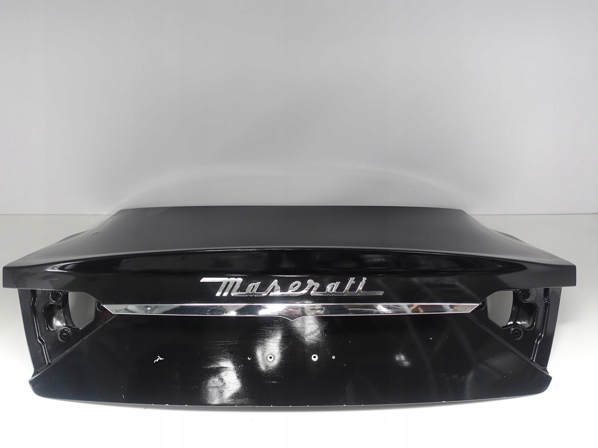 MASERATI GRANTURISMO 07-19 KLAPA POKRYWA TYŁ MASERATI GRANTURISMO 07-19 KLAPA POKRYWA TYŁ - obrazek 2
