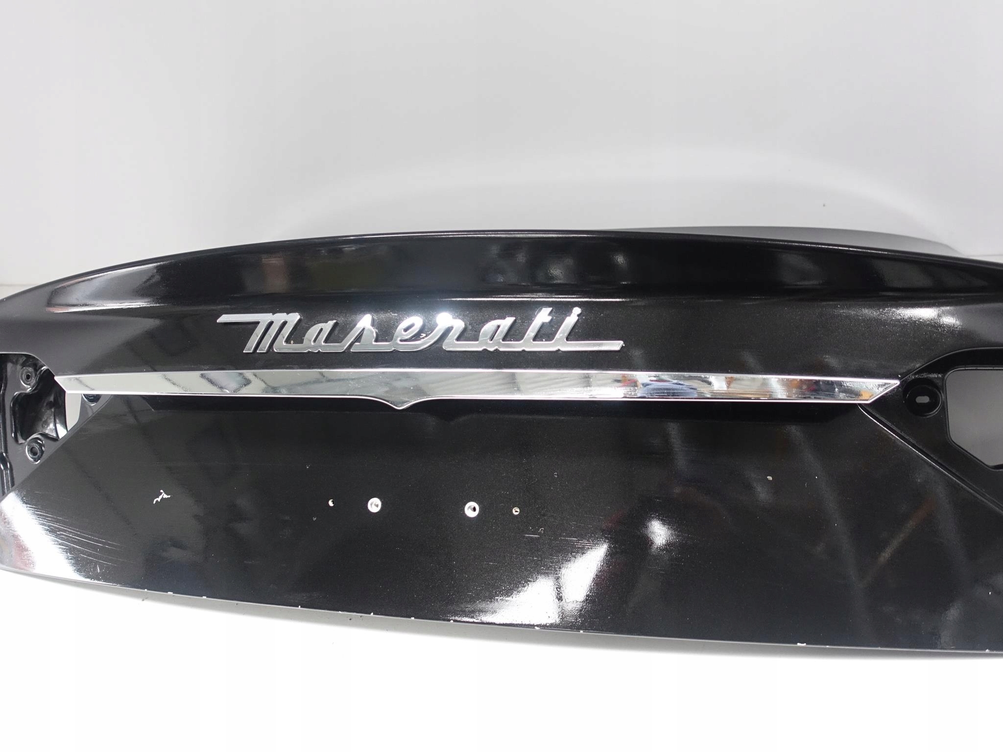 MASERATI GRANTURISMO 07-19 KLAPA POKRYWA TYŁ MASERATI GRANTURISMO 07-19 KLAPA POKRYWA TYŁ - obrazek 6