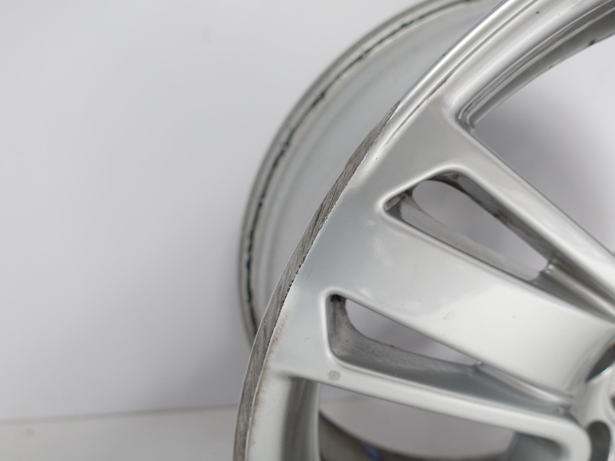 AUDI Q3 8U0 RSQ3 SQ3 FELGA 8X18 ET34 5X112 AUDI Q3 8U0 RSQ3 SQ3 FELGA 8X18 ET34 5X112 - obrazek 6