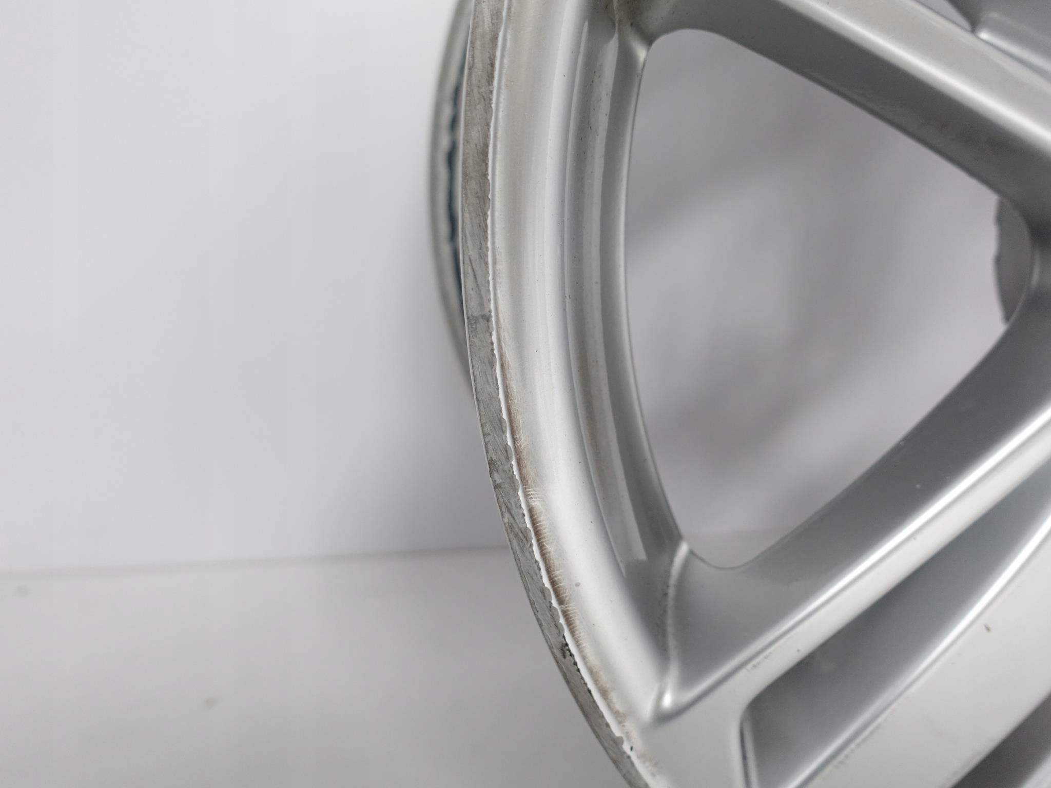 AUDI Q3 8U0 RSQ3 SQ3 FELGA 8X18 ET34 5X112 AUDI Q3 8U0 RSQ3 SQ3 FELGA 8X18 ET34 5X112 - obrazek 7